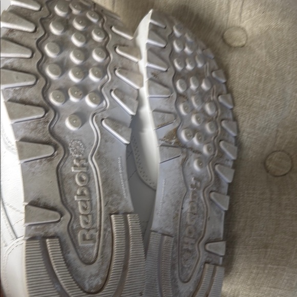 Reebok Classic White Leather Sneakers - Picture 7 of 7